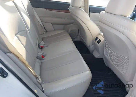 2014 Subaru Outback 2.5I Limited z USA, uszkodzony, nr VIN 4S4BRCMC0E3236833